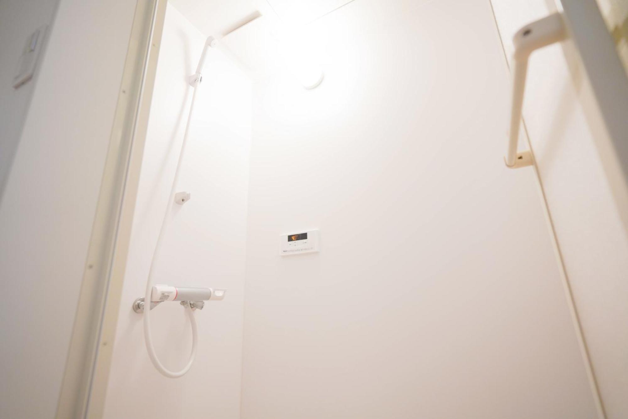 White Color New Design 5ppl Funny Play House 2ldk 大阪