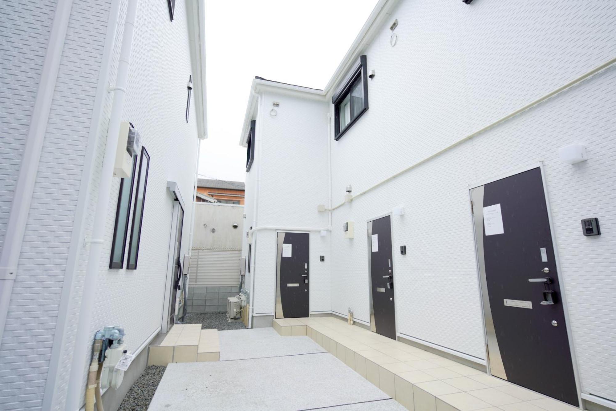 White Color New Design 5ppl Funny Play House 2ldk 大阪